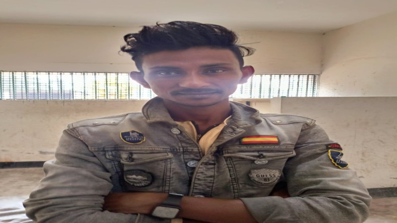 নেত্রকোনার বারহাট্টায় ইয়াবা সহ আটক ১