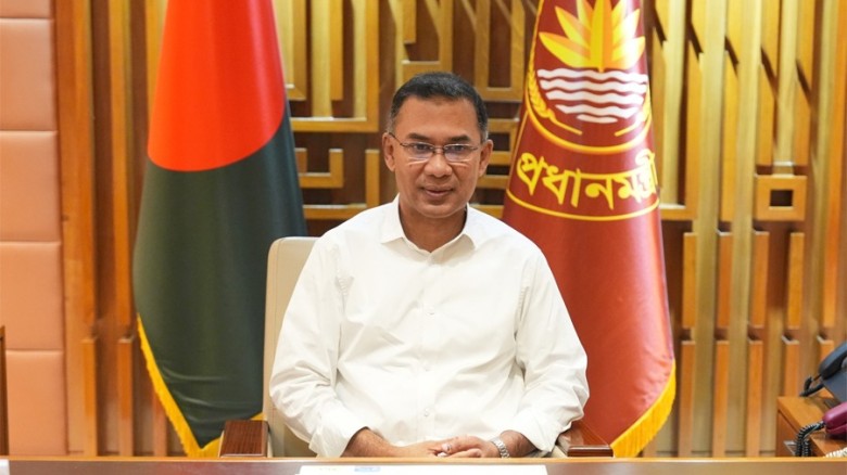 কূটনীতিক, শিক্ষাবিদসহ সর্বস্তরের মানুষের সঙ্গে শুভেচ্ছা বিনি